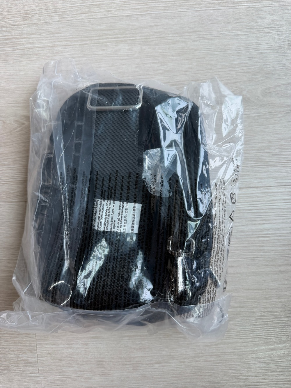 lululemon athletica Black Sling Bag — Small Crossbody - Picture 4 of 5